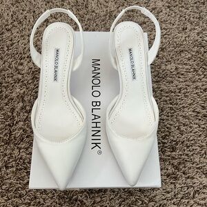 Carolyne Bridal 50 satin slingback pumps + cute dust bag